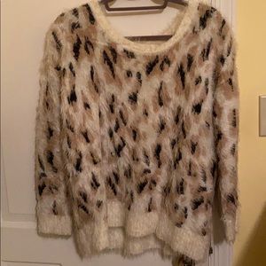 Fluffy / Super Soft sweater from Mink Pink